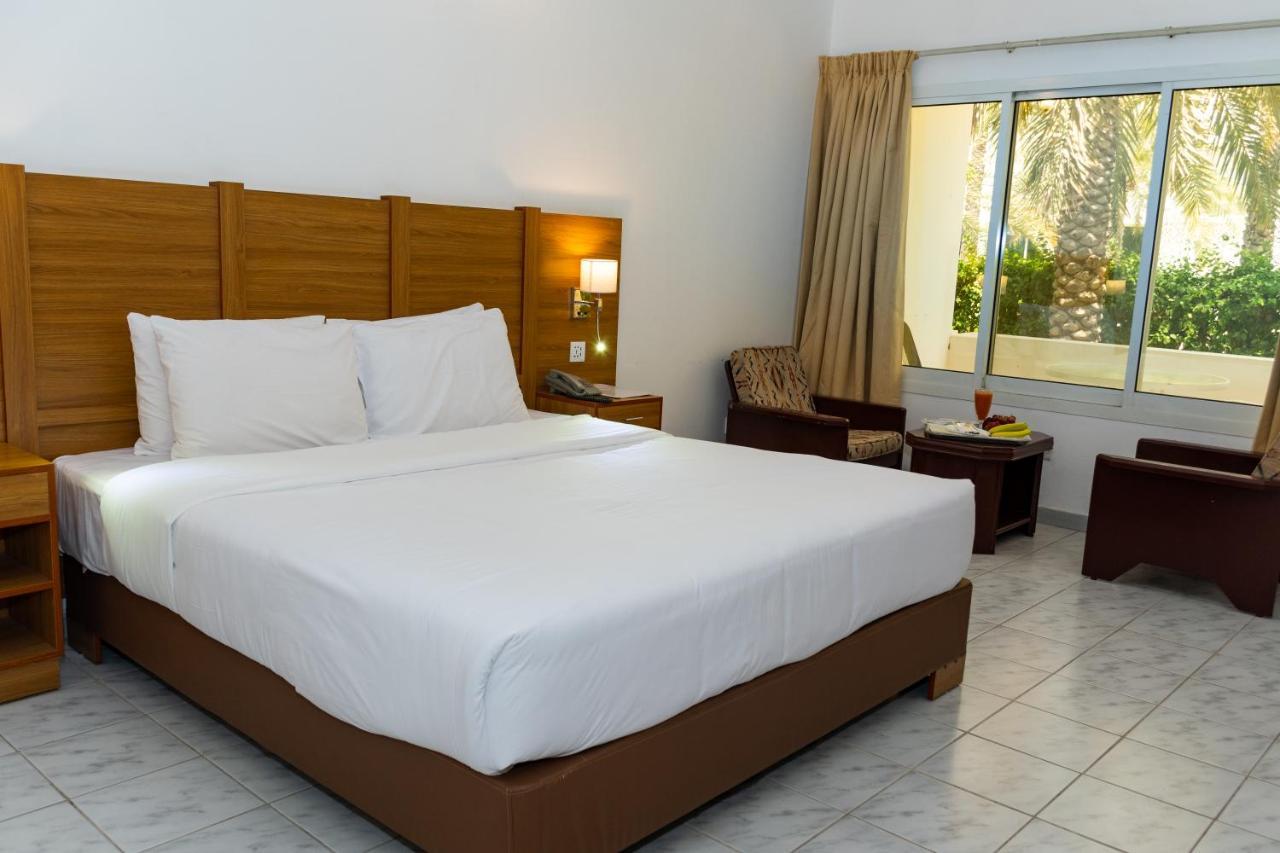 Fujairah Hotel & Resort Exterior photo